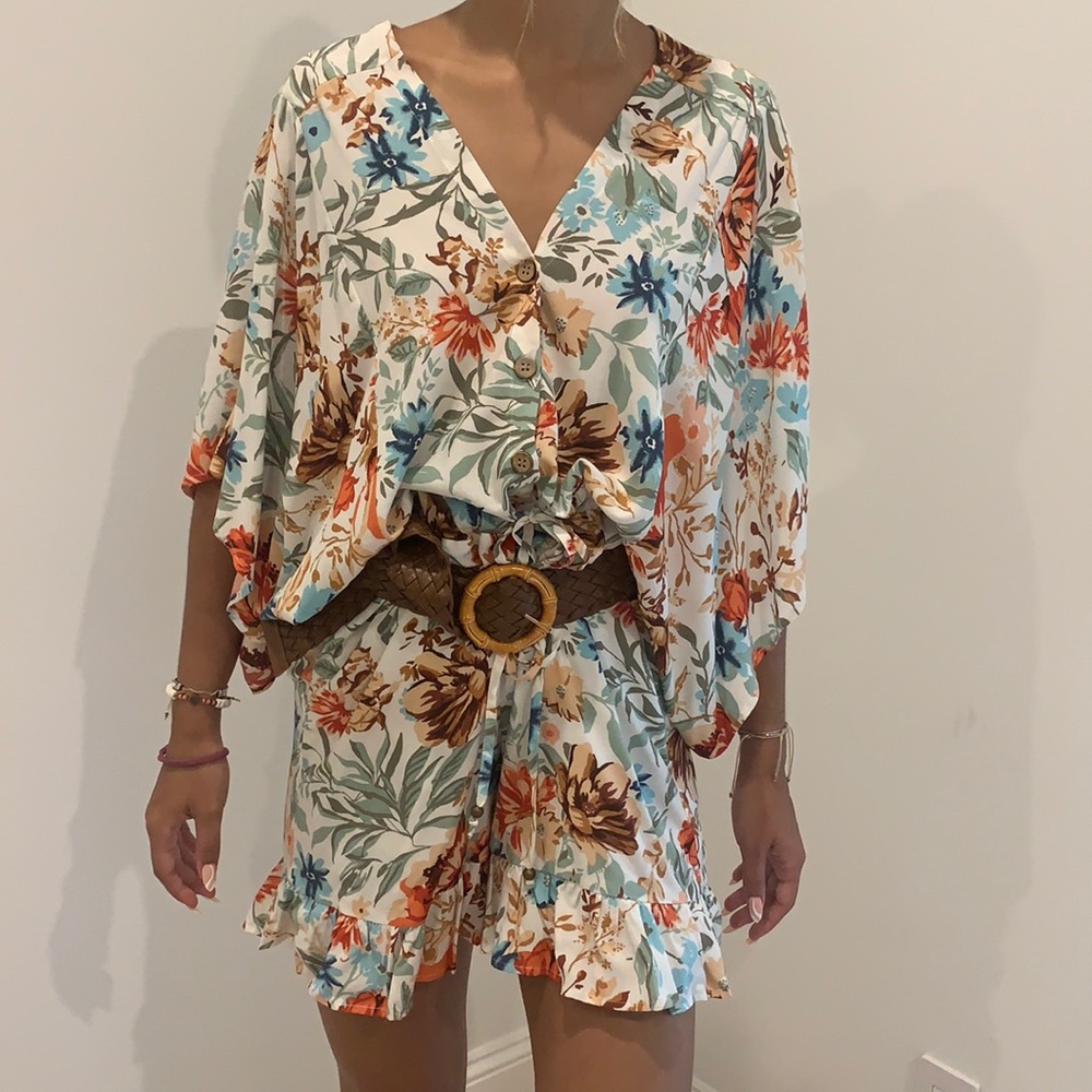 Super cute romper 🤎🌿🍁perfect for fall